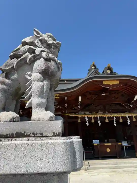 諏訪神社の{uncategorized: "未分類", other: "その他", undefined: "問題あり", building: "その他建物", grave: "お墓", sacred_gate: "鳥居", guardian: "狛犬", statue: "像", buddha: "仏像", history: "歴史", nature: "自然", garden: "庭園", animal: "動物", pagoda: "塔", temizu: "手水舎", mountain_gate: "山門・神門", sanctuary: "本殿・本堂", subordinate: "末社・摂社", art: "芸術", scenery: "景色", jizo: "地蔵", ema: "絵馬", goshuin: "御朱印", omikuji: "おみくじ", items: "授与品その他", amulet: "お守り", goshuincho: "御朱印帳", eats: "食事", festival: "お祭り", votive_dance: "神楽", shichigosan: "七五三参", wedding: "結婚式", experience: "体験その他", initially: "初詣", around: "周辺", anti_infection: "感染症対策"}