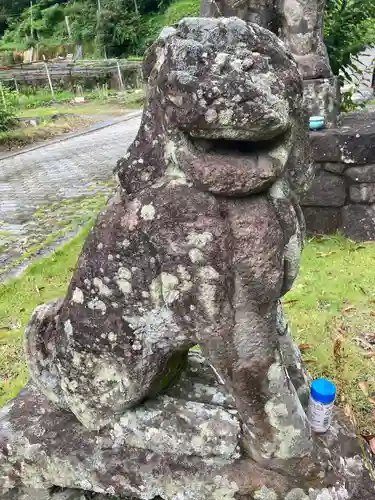 冠嶽神社の狛犬