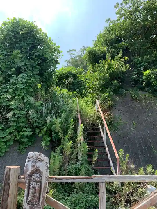 あし地蔵尊のその他建物