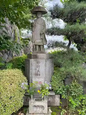 林光寺の像