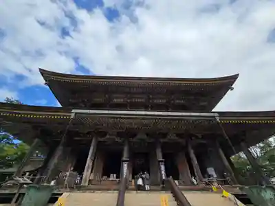 金峯山寺の本殿・本堂
