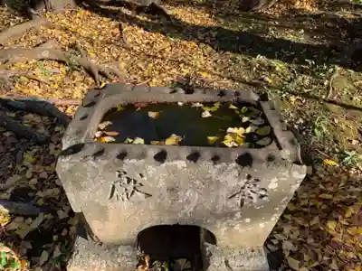 建市神社の手水舎