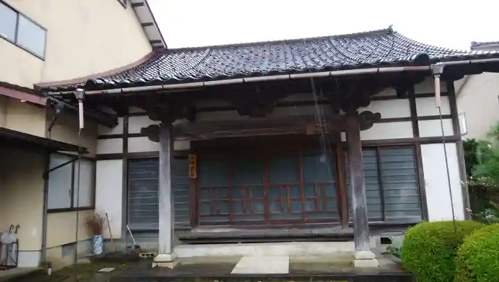 棟岳寺の本殿・本堂