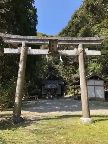 瀧神社（都農神社末社（奥宮））の鳥居