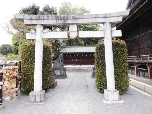 赤羽八幡神社の鳥居