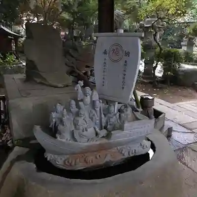 大宝八幡宮の像