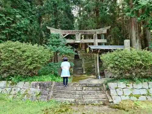 白鳥神社の鳥居