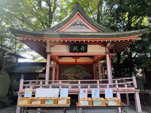 川越氷川神社の{uncategorized: "未分類", other: "その他", undefined: "問題あり", building: "その他建物", grave: "お墓", sacred_gate: "鳥居", guardian: "狛犬", statue: "像", buddha: "仏像", history: "歴史", nature: "自然", garden: "庭園", animal: "動物", pagoda: "塔", temizu: "手水舎", mountain_gate: "山門・神門", sanctuary: "本殿・本堂", subordinate: "末社・摂社", art: "芸術", scenery: "景色", jizo: "地蔵", ema: "絵馬", goshuin: "御朱印", omikuji: "おみくじ", items: "授与品その他", amulet: "お守り", goshuincho: "御朱印帳", eats: "食事", festival: "お祭り", votive_dance: "神楽", shichigosan: "七五三参", wedding: "結婚式", experience: "体験その他", initially: "初詣", around: "周辺", anti_infection: "感染症対策"}