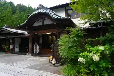 覚林房の本殿・本堂