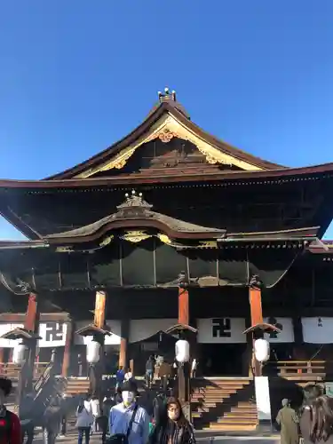 善光寺の本殿・本堂