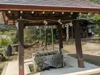 闇之森八幡社の{uncategorized: "未分類", other: "その他", undefined: "問題あり", building: "その他建物", grave: "お墓", sacred_gate: "鳥居", guardian: "狛犬", statue: "像", buddha: "仏像", history: "歴史", nature: "自然", garden: "庭園", animal: "動物", pagoda: "塔", temizu: "手水舎", mountain_gate: "山門・神門", sanctuary: "本殿・本堂", subordinate: "末社・摂社", art: "芸術", scenery: "景色", jizo: "地蔵", ema: "絵馬", goshuin: "御朱印", omikuji: "おみくじ", items: "授与品その他", amulet: "お守り", goshuincho: "御朱印帳", eats: "食事", festival: "お祭り", votive_dance: "神楽", shichigosan: "七五三参", wedding: "結婚式", experience: "体験その他", initially: "初詣", around: "周辺", anti_infection: "感染症対策"}