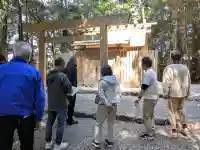 田乃家神社(皇大神宮摂社)・田乃家御前神社(皇大神宮摂社)の{uncategorized: "未分類", other: "その他", undefined: "問題あり", building: "その他建物", grave: "お墓", sacred_gate: "鳥居", guardian: "狛犬", statue: "像", buddha: "仏像", history: "歴史", nature: "自然", garden: "庭園", animal: "動物", pagoda: "塔", temizu: "手水舎", mountain_gate: "山門・神門", sanctuary: "本殿・本堂", subordinate: "末社・摂社", art: "芸術", scenery: "景色", jizo: "地蔵", ema: "絵馬", goshuin: "御朱印", omikuji: "おみくじ", items: "授与品その他", amulet: "お守り", goshuincho: "御朱印帳", eats: "食事", festival: "お祭り", votive_dance: "神楽", shichigosan: "七五三参", wedding: "結婚式", experience: "体験その他", initially: "初詣", around: "周辺", anti_infection: "感染症対策"}