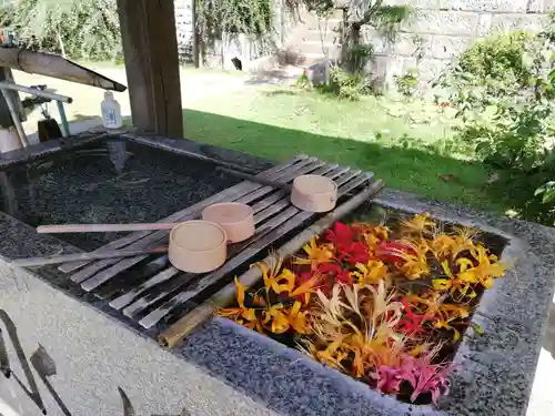 横浜　西方寺の手水舎