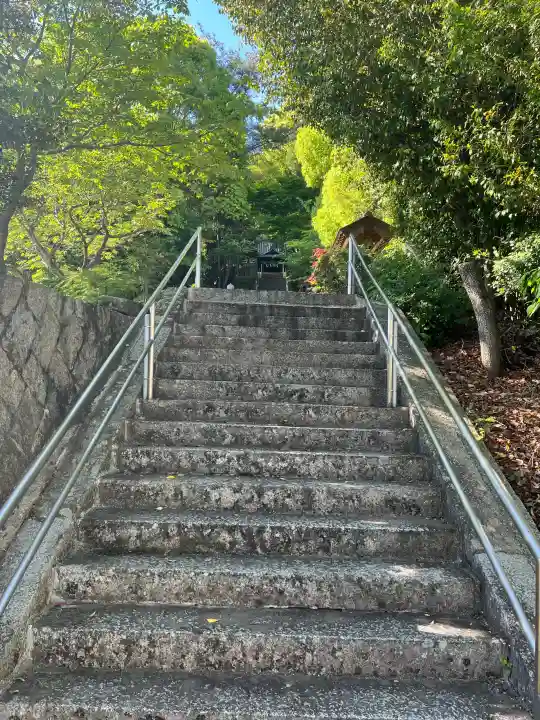 光海神社の{uncategorized: "未分類", other: "その他", undefined: "問題あり", building: "その他建物", grave: "お墓", sacred_gate: "鳥居", guardian: "狛犬", statue: "像", buddha: "仏像", history: "歴史", nature: "自然", garden: "庭園", animal: "動物", pagoda: "塔", temizu: "手水舎", mountain_gate: "山門・神門", sanctuary: "本殿・本堂", subordinate: "末社・摂社", art: "芸術", scenery: "景色", jizo: "地蔵", ema: "絵馬", goshuin: "御朱印", omikuji: "おみくじ", items: "授与品その他", amulet: "お守り", goshuincho: "御朱印帳", eats: "食事", festival: "お祭り", votive_dance: "神楽", shichigosan: "七五三参", wedding: "結婚式", experience: "体験その他", initially: "初詣", around: "周辺", anti_infection: "感染症対策"}