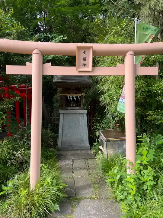白笹稲荷神社の末社・摂社