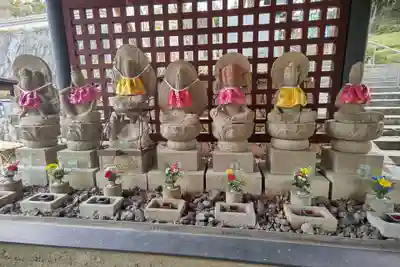 八事山 興正寺の地蔵