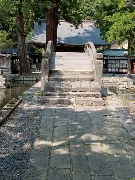 蟇目鹿島神社の{uncategorized: "未分類", other: "その他", undefined: "問題あり", building: "その他建物", grave: "お墓", sacred_gate: "鳥居", guardian: "狛犬", statue: "像", buddha: "仏像", history: "歴史", nature: "自然", garden: "庭園", animal: "動物", pagoda: "塔", temizu: "手水舎", mountain_gate: "山門・神門", sanctuary: "本殿・本堂", subordinate: "末社・摂社", art: "芸術", scenery: "景色", jizo: "地蔵", ema: "絵馬", goshuin: "御朱印", omikuji: "おみくじ", items: "授与品その他", amulet: "お守り", goshuincho: "御朱印帳", eats: "食事", festival: "お祭り", votive_dance: "神楽", shichigosan: "七五三参", wedding: "結婚式", experience: "体験その他", initially: "初詣", around: "周辺", anti_infection: "感染症対策"}