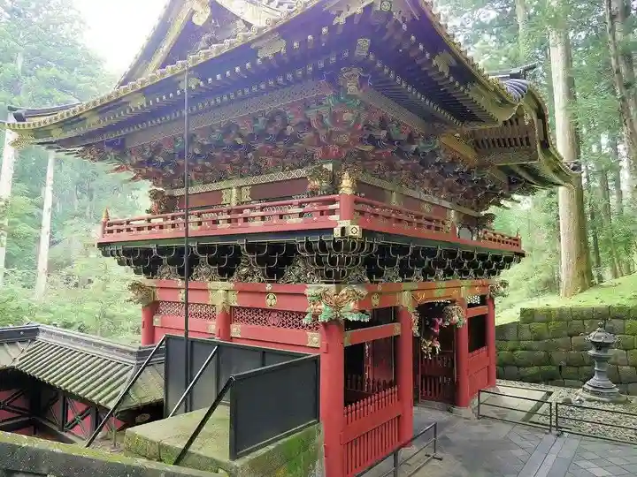 輪王寺の山門・神門