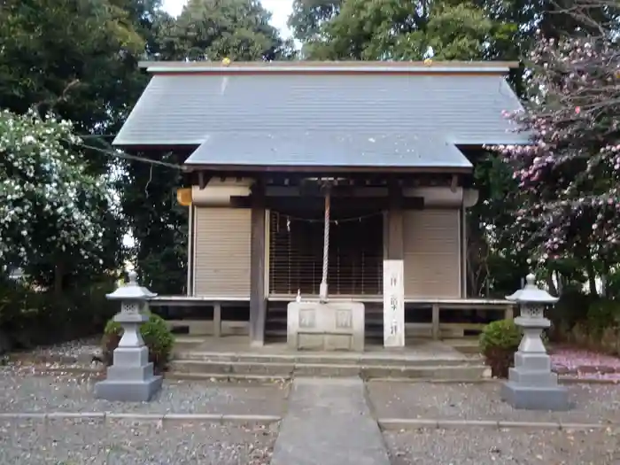 諏訪神社の本殿