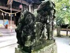 王宮神社の狛犬