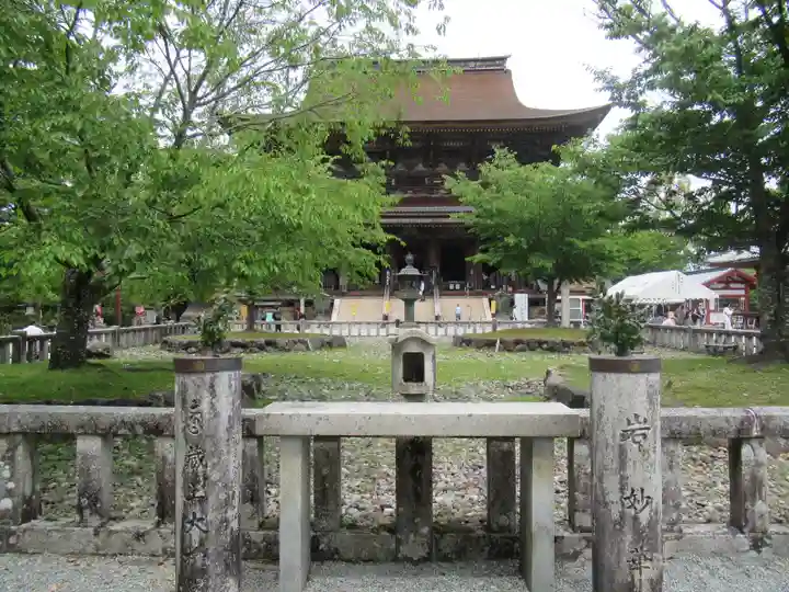 金峯山寺の本殿・本堂