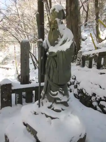 榛名神社の像