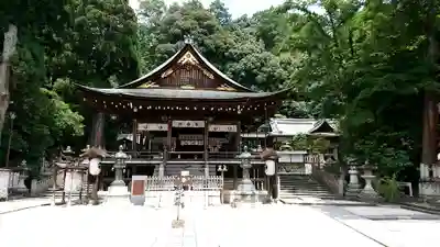 日牟禮八幡宮の本殿・本堂