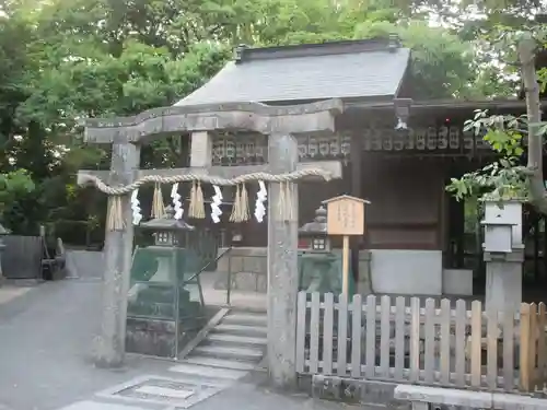 嚴島神社 (京都御苑)の鳥居