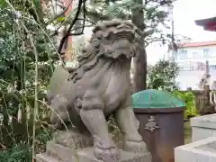 筑土八幡神社の狛犬