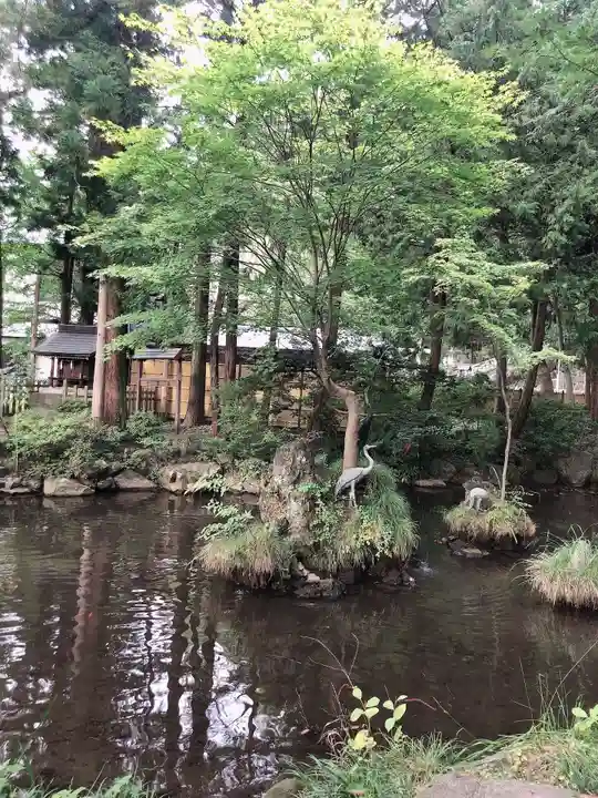 諏訪大社下社秋宮の庭園