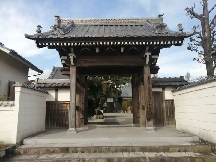 神宮寺の山門・神門