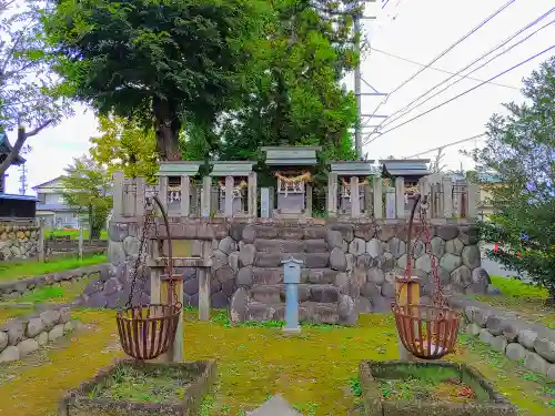 八剱社（浅野）の末社