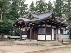 諏訪神社の本殿