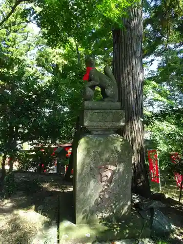 篠葉沢稲荷神社の狛犬