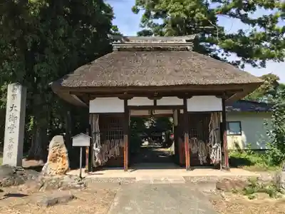 智識寺の山門・神門