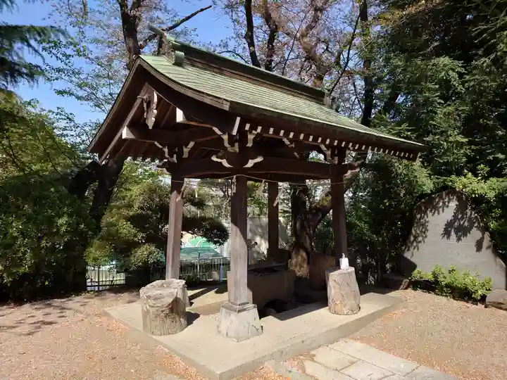 千草台杉山神社の手水舎