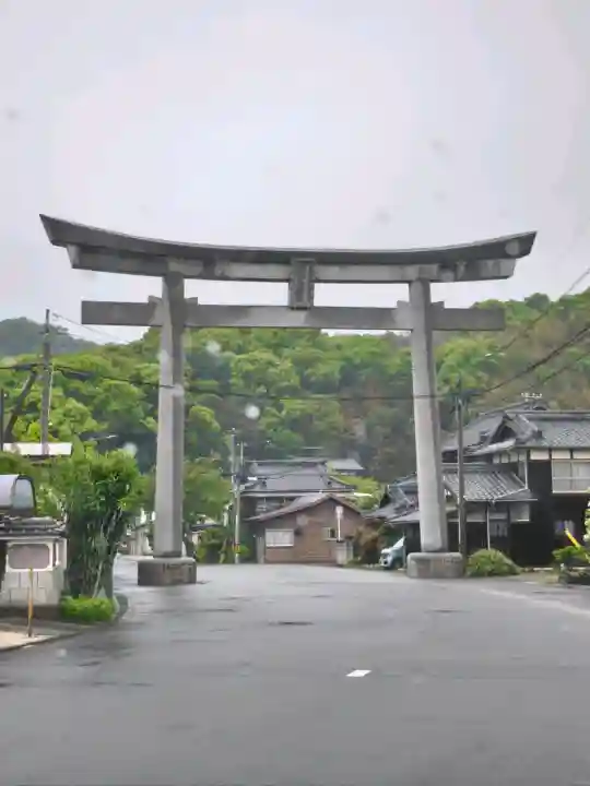 勝岡八幡神社の{uncategorized: "未分類", other: "その他", undefined: "問題あり", building: "その他建物", grave: "お墓", sacred_gate: "鳥居", guardian: "狛犬", statue: "像", buddha: "仏像", history: "歴史", nature: "自然", garden: "庭園", animal: "動物", pagoda: "塔", temizu: "手水舎", mountain_gate: "山門・神門", sanctuary: "本殿・本堂", subordinate: "末社・摂社", art: "芸術", scenery: "景色", jizo: "地蔵", ema: "絵馬", goshuin: "御朱印", omikuji: "おみくじ", items: "授与品その他", amulet: "お守り", goshuincho: "御朱印帳", eats: "食事", festival: "お祭り", votive_dance: "神楽", shichigosan: "七五三参", wedding: "結婚式", experience: "体験その他", initially: "初詣", around: "周辺", anti_infection: "感染症対策"}