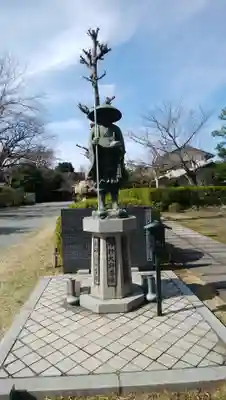 高野山真言宗海龍山本泉寺増徳院の像