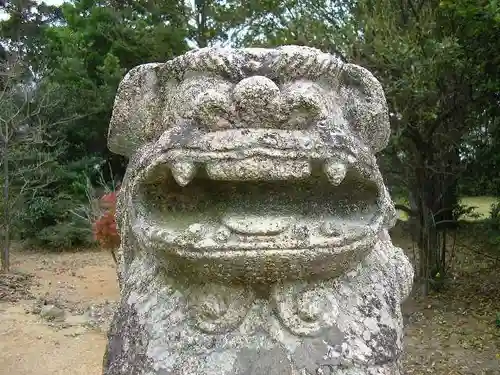 大村神社の狛犬