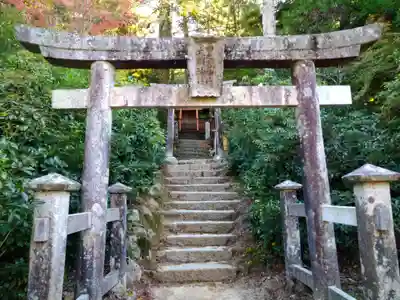 四宮神社の鳥居