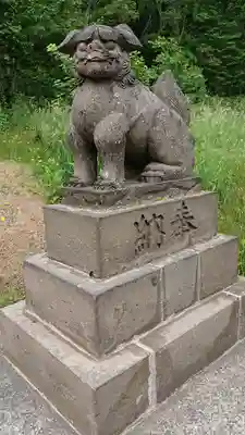 獅子内神社の狛犬