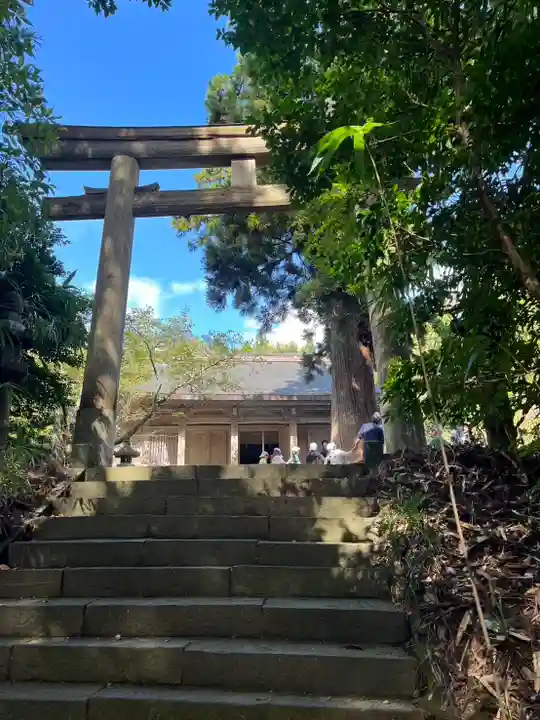 鳥海山大物忌神社吹浦口ノ宮(山形県)