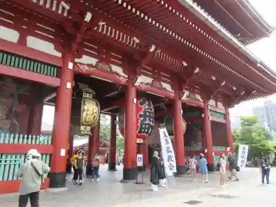 浅草寺の山門・神門