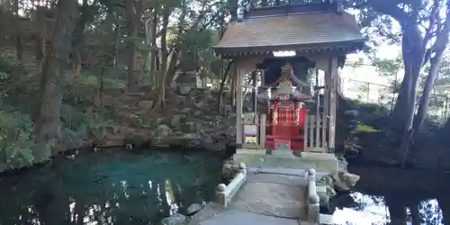 泉神社の末社・摂社