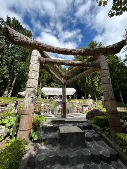 不二阿祖山太神宮(山梨県)