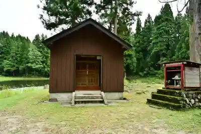 郡殿の池弁財天社(新潟県)