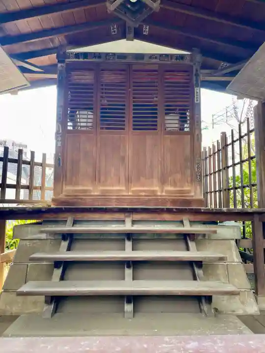 白山神社の{uncategorized: "未分類", other: "その他", undefined: "問題あり", building: "その他建物", grave: "お墓", sacred_gate: "鳥居", guardian: "狛犬", statue: "像", buddha: "仏像", history: "歴史", nature: "自然", garden: "庭園", animal: "動物", pagoda: "塔", temizu: "手水舎", mountain_gate: "山門・神門", sanctuary: "本殿・本堂", subordinate: "末社・摂社", art: "芸術", scenery: "景色", jizo: "地蔵", ema: "絵馬", goshuin: "御朱印", omikuji: "おみくじ", items: "授与品その他", amulet: "お守り", goshuincho: "御朱印帳", eats: "食事", festival: "お祭り", votive_dance: "神楽", shichigosan: "七五三参", wedding: "結婚式", experience: "体験その他", initially: "初詣", around: "周辺", anti_infection: "感染症対策"}