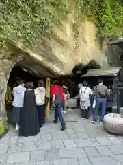 銭洗弁財天宇賀福神社(神奈川県)