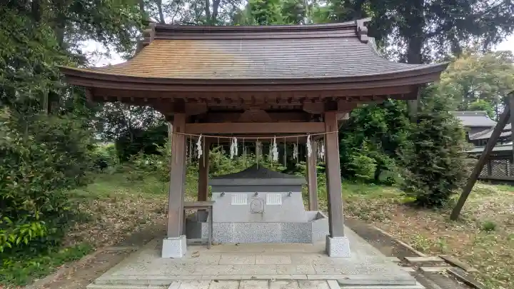 須賀神社の{uncategorized: "未分類", other: "その他", undefined: "問題あり", building: "その他建物", grave: "お墓", sacred_gate: "鳥居", guardian: "狛犬", statue: "像", buddha: "仏像", history: "歴史", nature: "自然", garden: "庭園", animal: "動物", pagoda: "塔", temizu: "手水舎", mountain_gate: "山門・神門", sanctuary: "本殿・本堂", subordinate: "末社・摂社", art: "芸術", scenery: "景色", jizo: "地蔵", ema: "絵馬", goshuin: "御朱印", omikuji: "おみくじ", items: "授与品その他", amulet: "お守り", goshuincho: "御朱印帳", eats: "食事", festival: "お祭り", votive_dance: "神楽", shichigosan: "七五三参", wedding: "結婚式", experience: "体験その他", initially: "初詣", around: "周辺", anti_infection: "感染症対策"}
