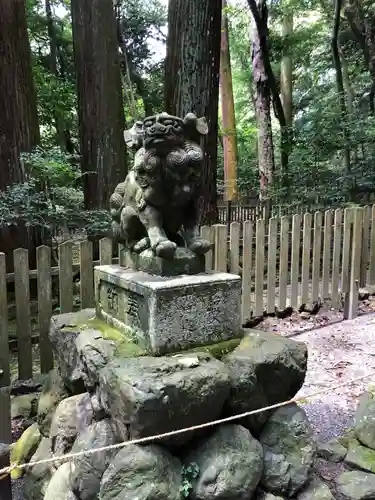 椿大神社の狛犬